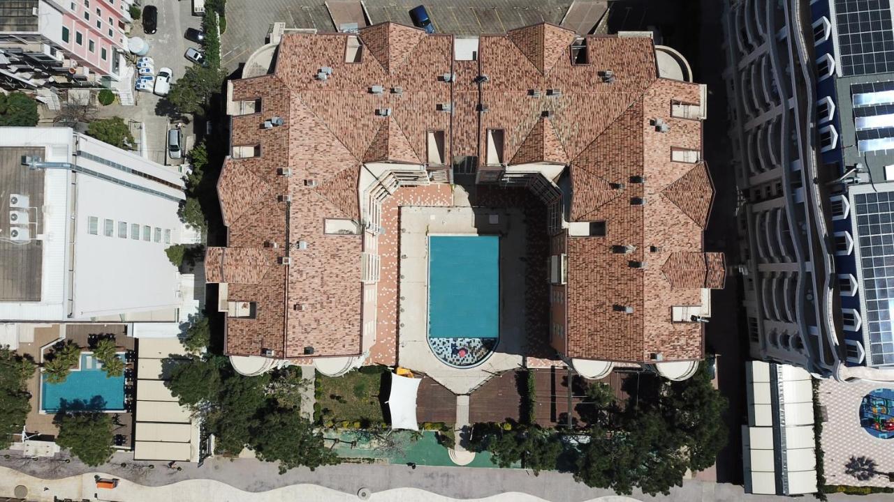 Apartment Golem  Exterior photo