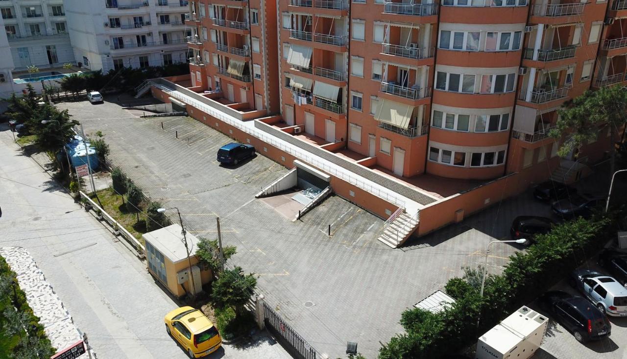 Apartment Golem  Exterior photo
